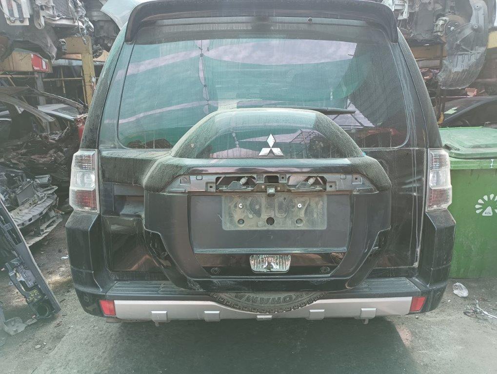  Mitsubishi MONTERO 2012    EN DESARME